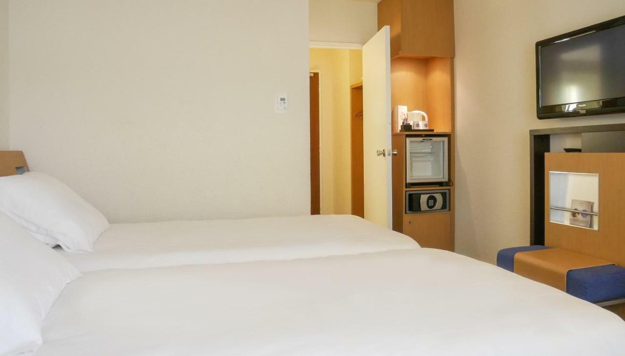 Hotel Novotel Atria Centre 4*